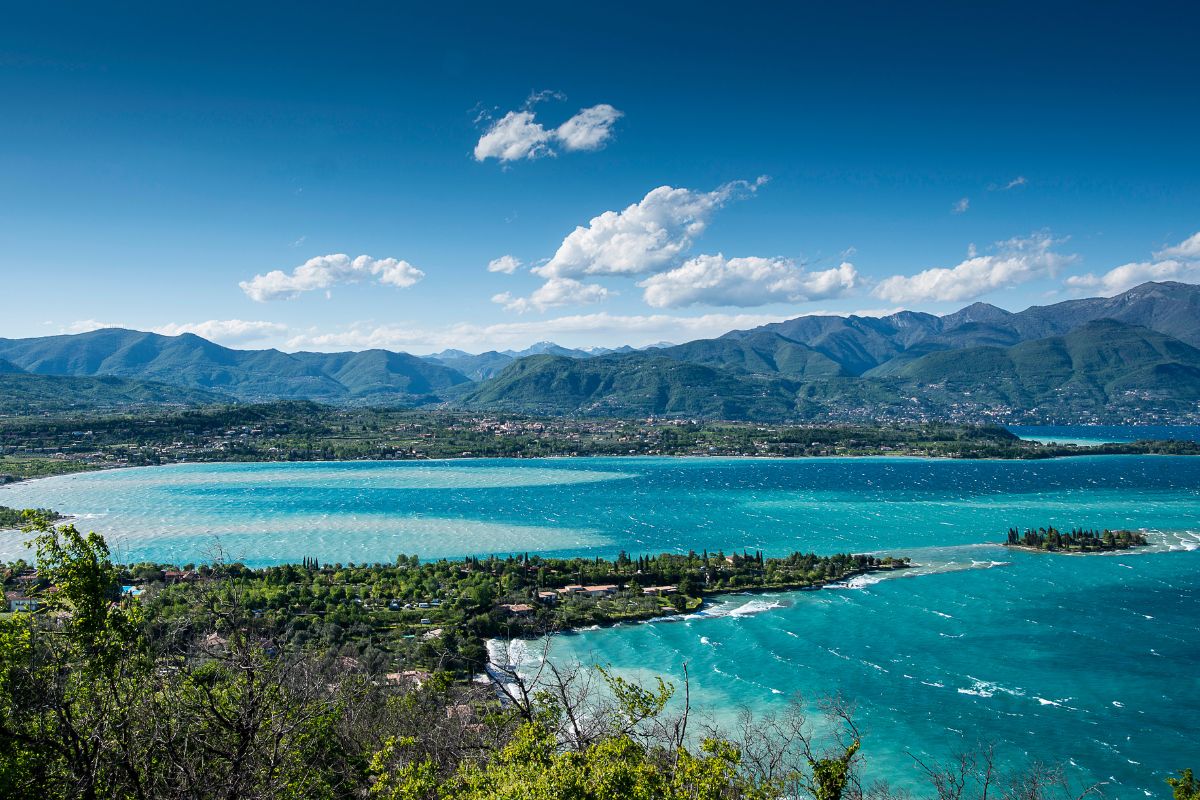 How to get to Lake Garda: a guide for those who want a stress-free trip