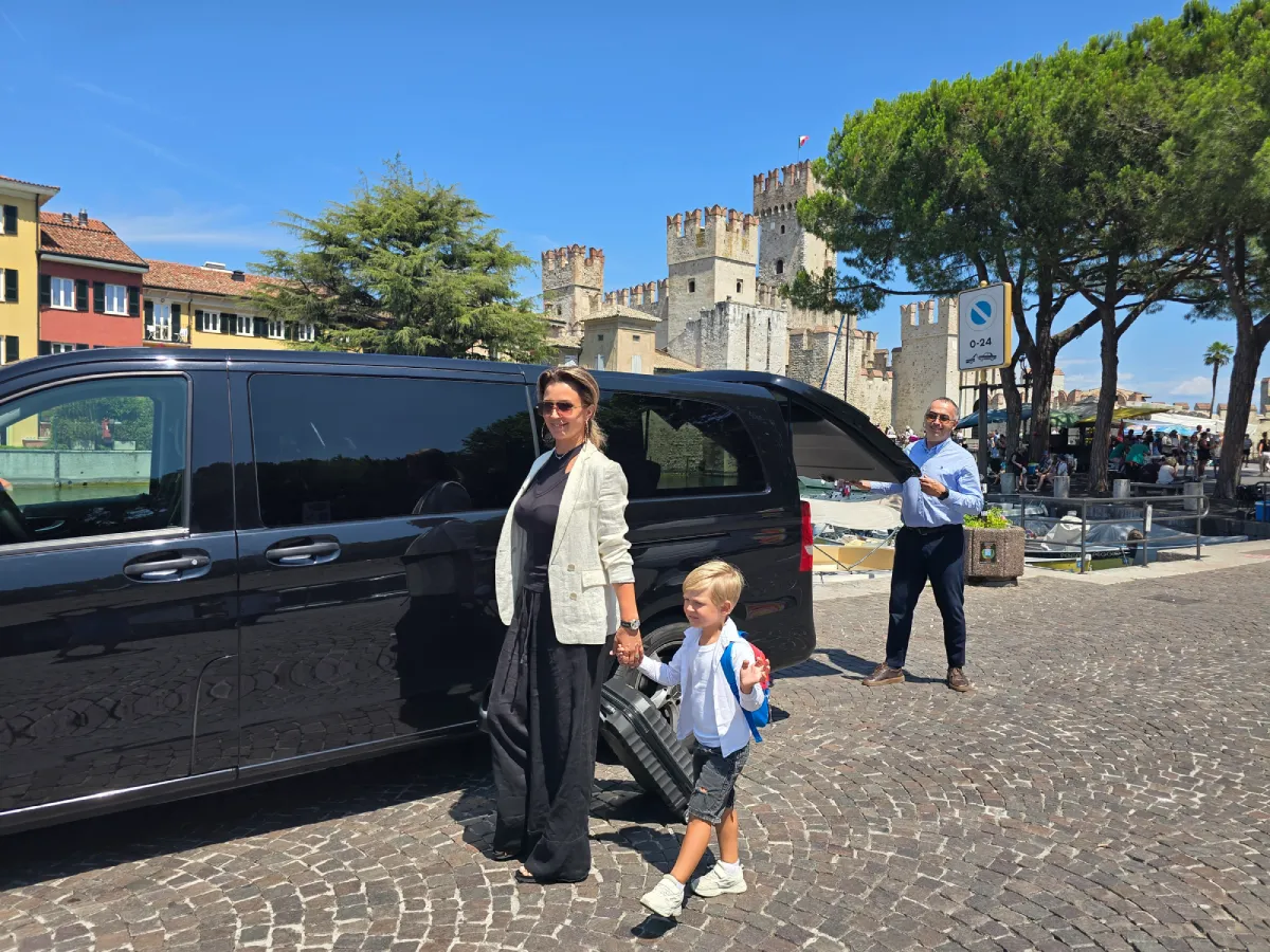 Private car transfer to Sirmione, Lake Garda